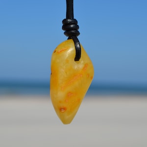 Baltic Amber Pendant/ Natural Amber Stone Amulet/ Gift for Men or Women/ bernstein kette