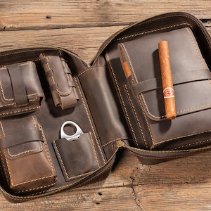 Personalized Leather Travel Case for Cigar Kit, Personalized Cigar Case, Humidor for Cigars, Perfect Gift for Cigar Lovers