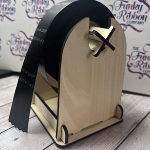 Ribbon roll holder / organiser