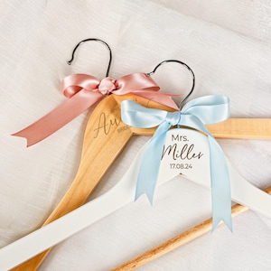 Custom Bridesmaid Hangers, Wedding Name Hangers, Bridesmaid Gifts, Personalized Wooden Bridal Dress Hanger, Engraved Bridesmaid Hanger