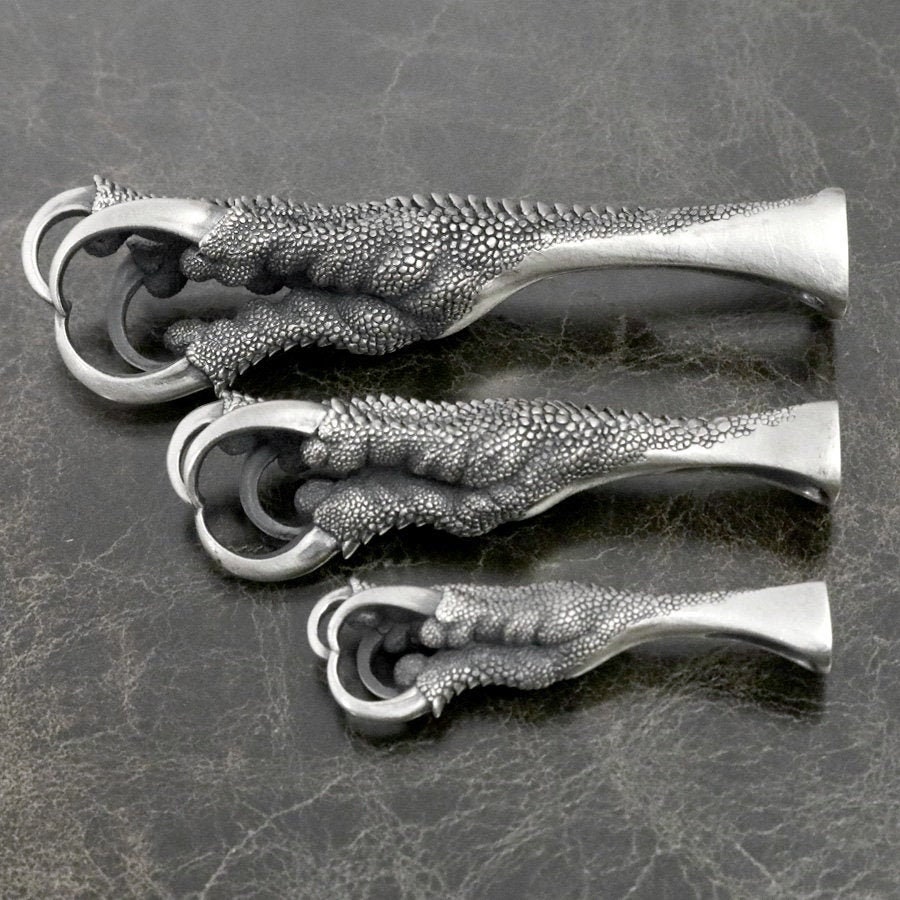 Flower of Claw Pendant S, M, L - Etsy Israel