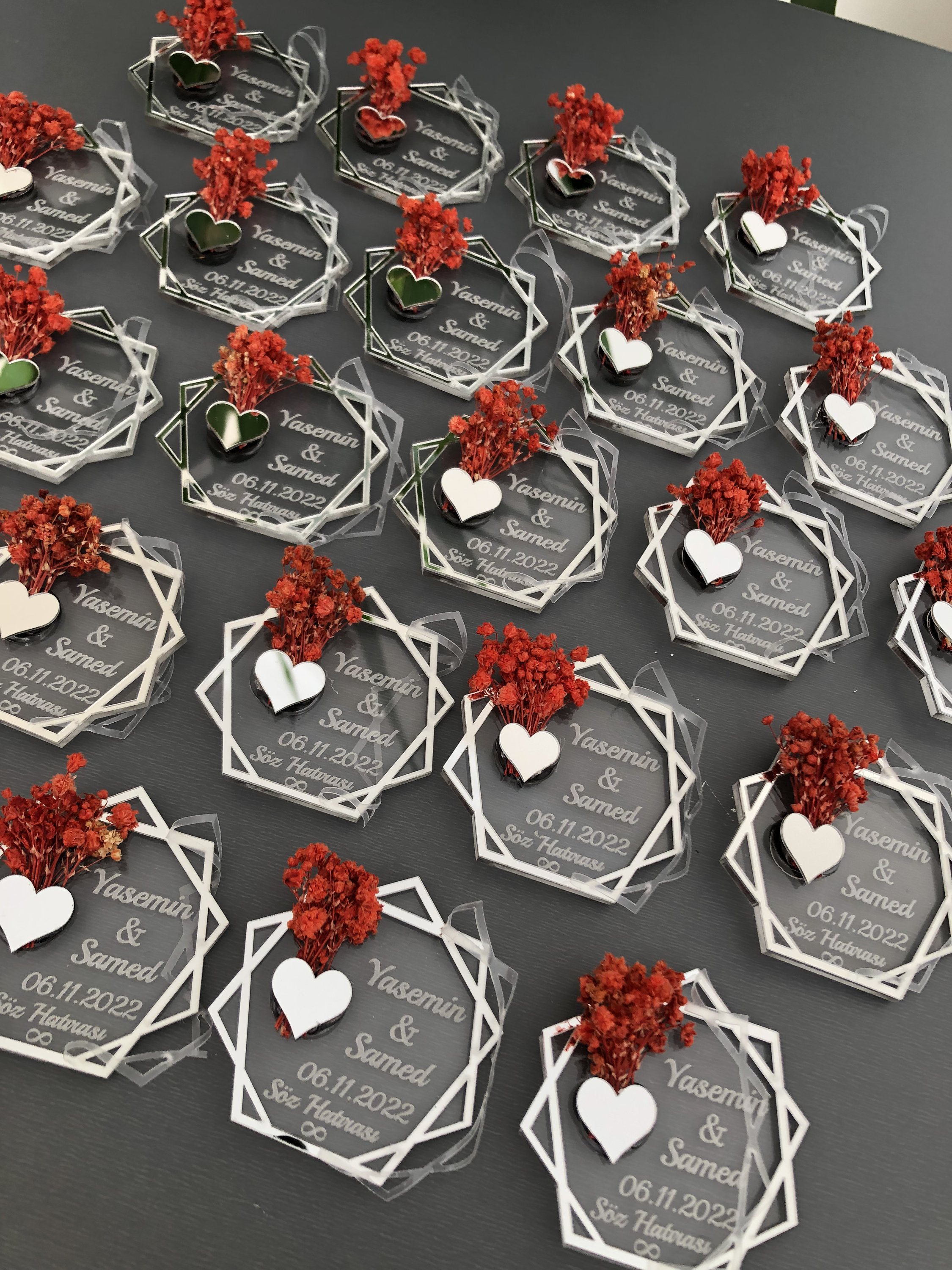 Wedding Magnet, Wedding Favors, Engagement Favors, Anniversary Favors, Plexiglass Magnet