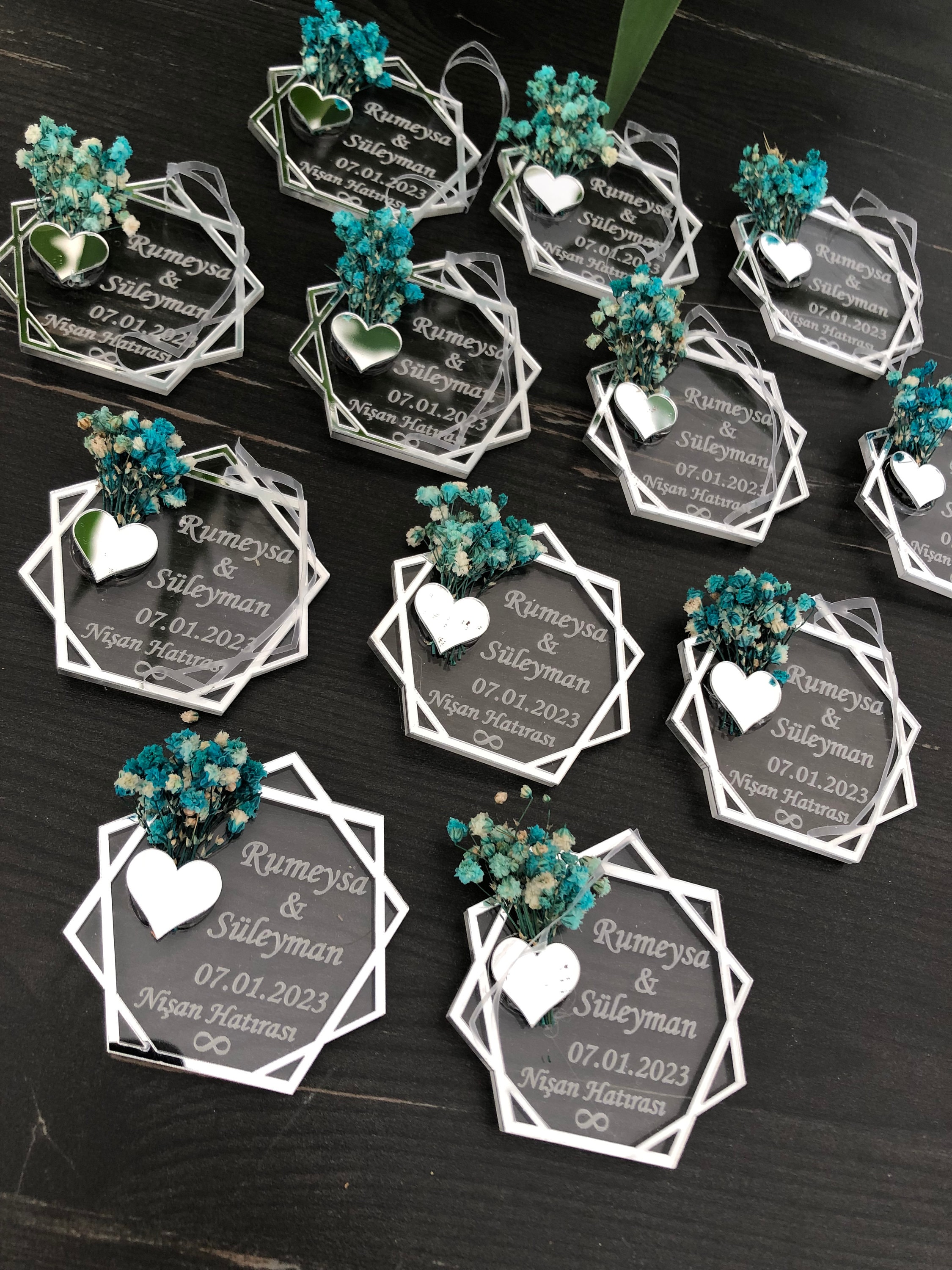 Wedding Magnet, Wedding Favors, Engagement Favors, Anniversary Favors, Plexiglass Magnet