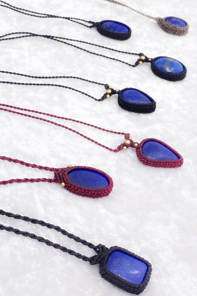 Lapislazuli Adjustable Macrame Necklace,Healing crystal jewelry,Bohemian jewelry,Lapis lazuli Macrame Necklace,Protection amulet,Halskette