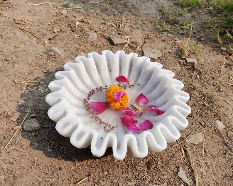 Decorative Marble Scallop Bowl , Ruffled Marble Bowl, Flower Bowl , Fruit Bowl , Jewelry Dish, Birthday Gift, Ring Dish image 4