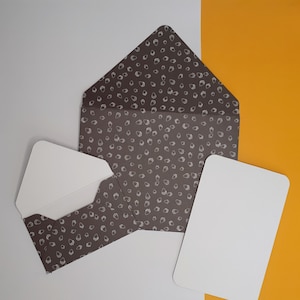 Conjunto de envelopes e papel de carta: "Bolota" | envelopes e cartão | coleção Floresta, kit bosques | natureza, padrão fofo, preto, branco
