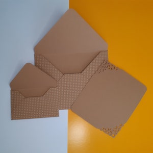 Conjunto de envelopes e papel de carta: "Pontos Brancos" | envelopes e cartão | coleção Kraft, kit geométrico | minimalista, padrão simples