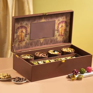 Premium Indian Sweets mithai Dry Fruits Gift Box Luxury Mithai Hamper for Diwali Rakhi Wedding | Luxury Indian Sweet Nut Box Festive gift&#39;s