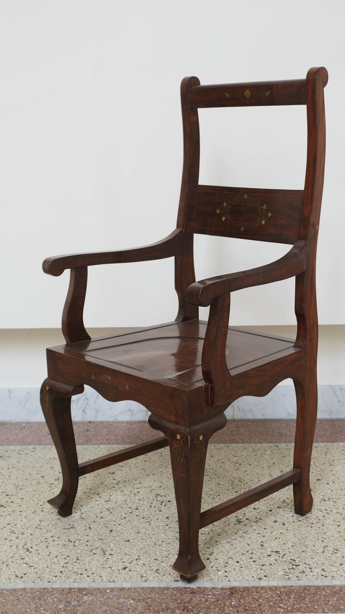 Chaise royale rituelle bois massif accents dorés une Etsy