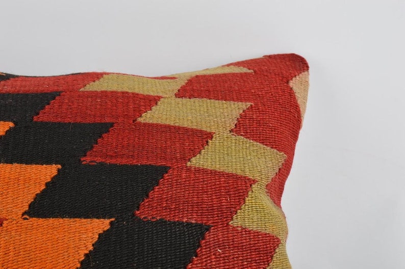 Handwoven Turkish Kilim Pillow Decorative Throw Pillow Aztec Pillow Cushion Cover Boho Pillow Ethnic Kilim Pillow 16x16 Kilim Pillow