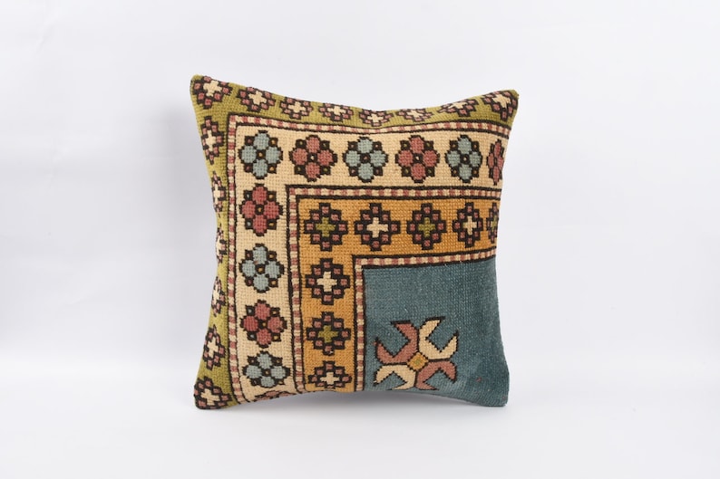 Decorative Throw Pillow Bohemian Kilim Pillow 20x20 Kilim Pillow Kilim Cushion Cover Handwoven Kilim Pillow Vintage Kilim Pillow