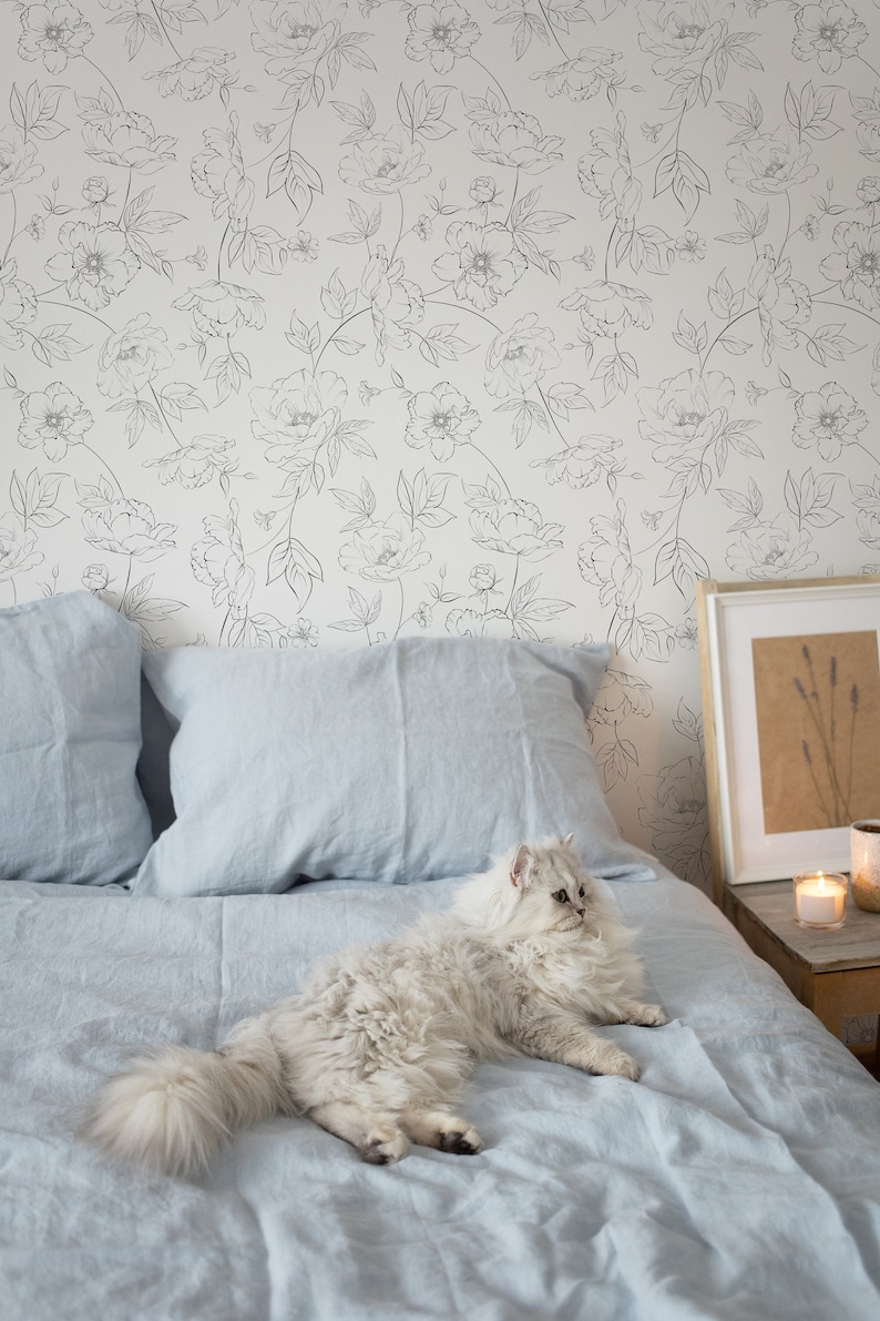 Dainty Floral Line Wallpaper. Peel and Stick and Traditional Wallpaper Options. Removable. Multiple Colours Available. 25". * bild 4