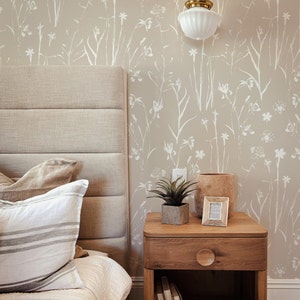 Subtle Meadow Floral Wallpaper.  Peel and Stick and Traditional Wallpaper Options. Removable. Accent Wall. Multiple Colours Available. *