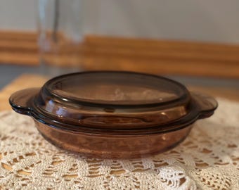 Pyrex Visions amber glass "Grab-It" bowl (model V-14-B)