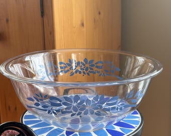 vintage Pyrex clear glass mixing bowls (set of 2) "Blue Floral Ribbon" pattern