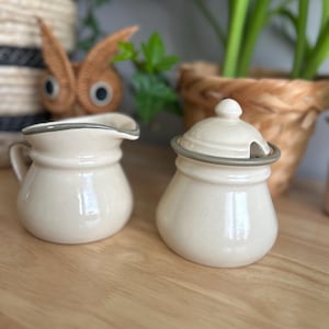 Beautiful Vintage Creamer and Sugar Bowl from Laurentien Pottery Made in Canada Pottery
