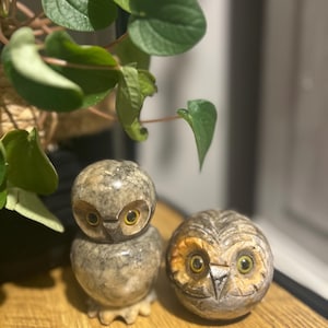 Set of 2 alabaster owl paperweight made in Italy (vintage) RARE