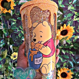 Pooh Bear Themed Snowglobe Tumbler|Glitter Tumbler| Retro| Disney| Travel Mug| Gift Ideas| Bling| Cold Cup| Birthday|Drip Tumbler