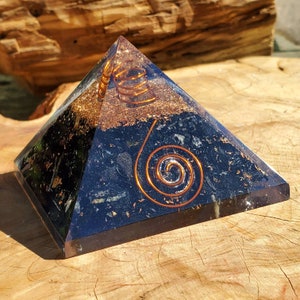 Large Orgonite Pyramids, Orgone Pyramids, Tourmaline Orgonite Pryamids