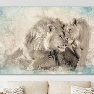 Vintage Lions in Love Leinwanddruck // Lions Old Wall Background Canvas Print // Vintage Wanddekor // Löwenpaar Wandkunst