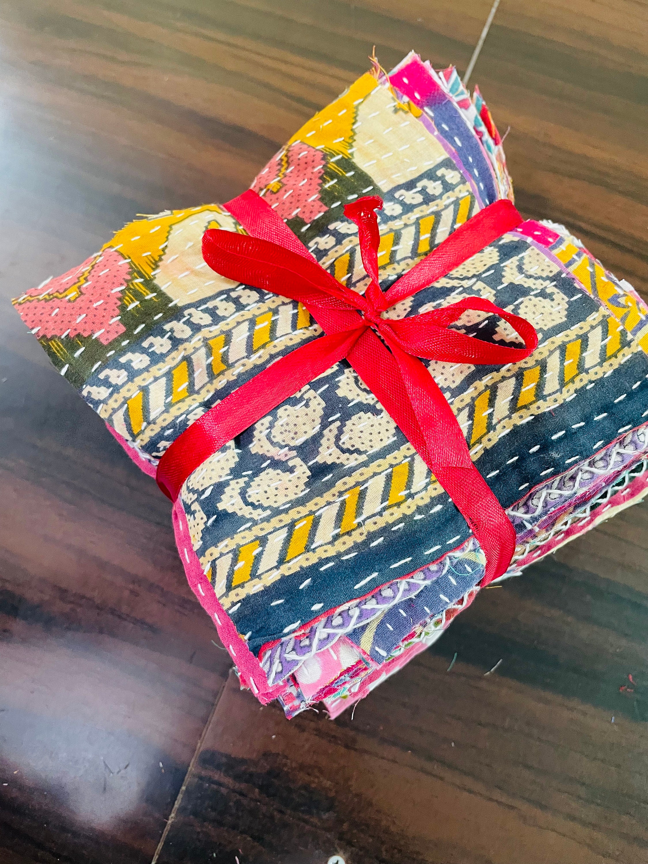 Vintage Indian SARI SQUARES Fabric Square pack - 50 Pcs Charm Pack, Pre-cut 100% cotton Quilting squares - Kantha Quilts-Kantha Fabric-
