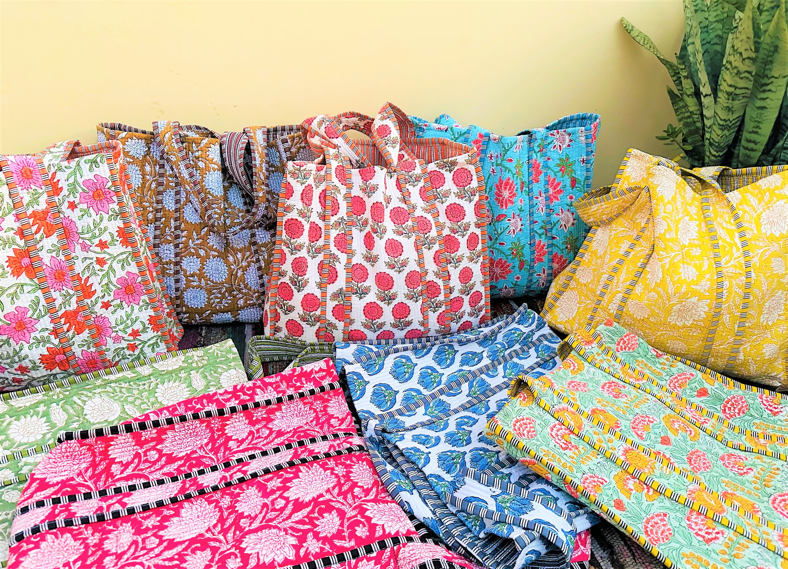 Women Shoulder Tote Bags / Quilted Jhola Bag Tote Shopping