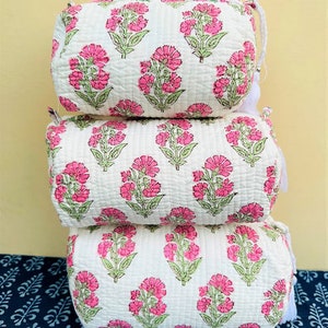 Sac de maquillage matelassé Sac de maquillage floral Petit sac cosmétique en coton matelassé Cadeau de demoiselle d’honneur Pochette