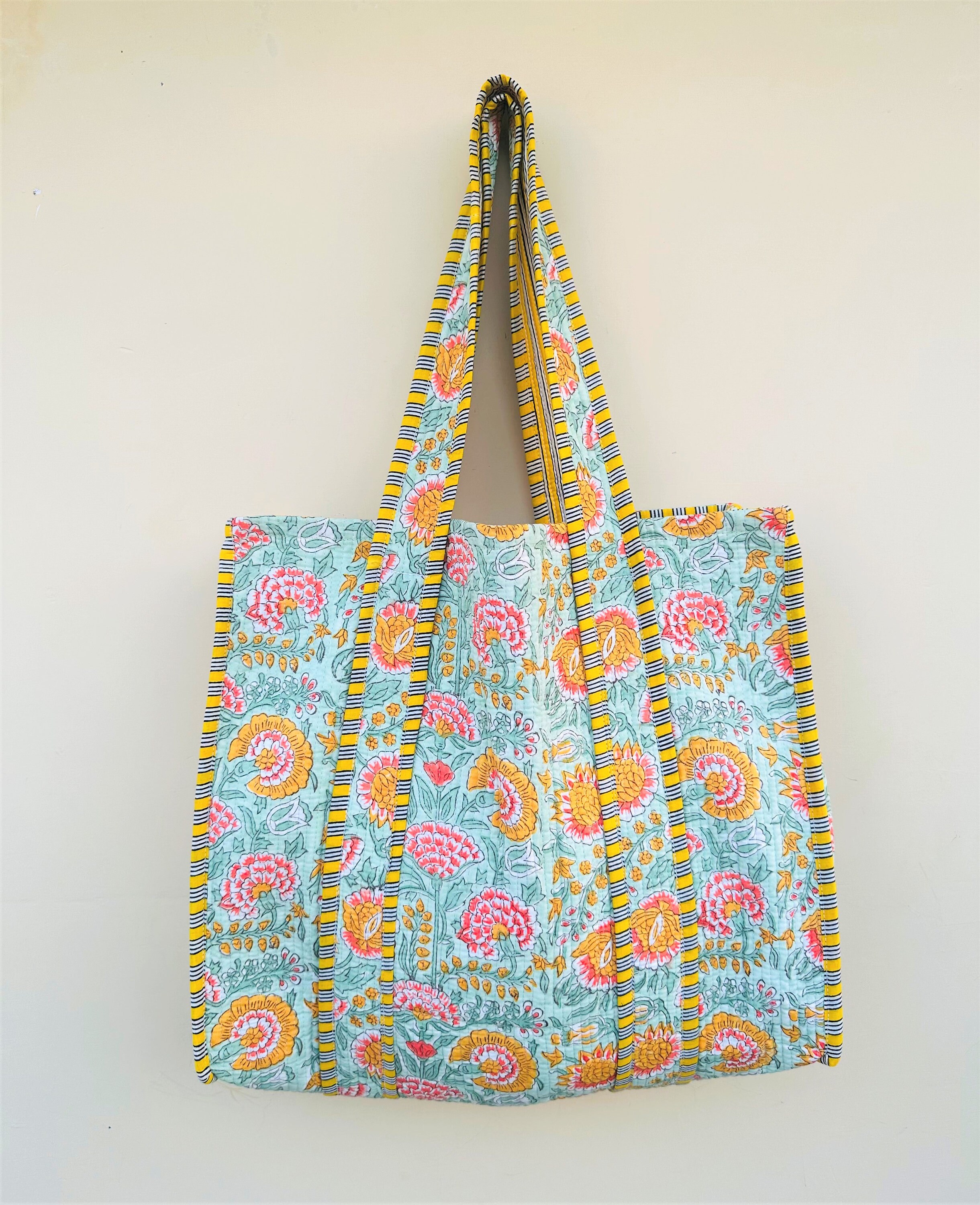 Women Shoulder Tote Bags / Quilted Jhola Bag Tote Shopping