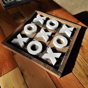 Rustic Reclaimed Wooden Coffee Table Tic-Tac-Toe Tray image 9