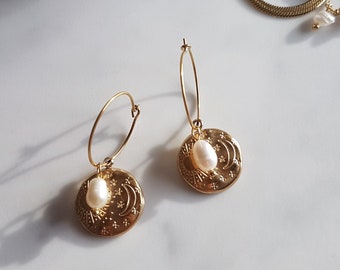 ASTRA women's earrings with medal and mother-of-pearl pearl in gold stainless steel