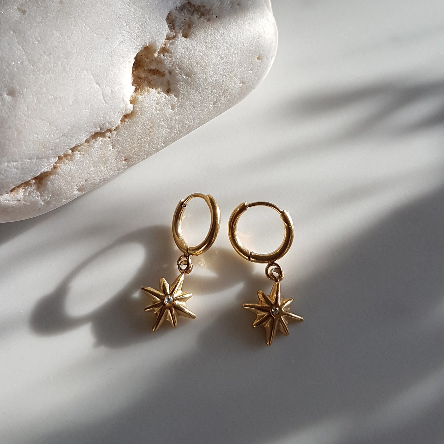 Boucles D'oreilles Demie-créole IKITA Avec Perle - Acier Inoxydable Argenté, Fermoir Crochet - Neuf Avec étiquettes