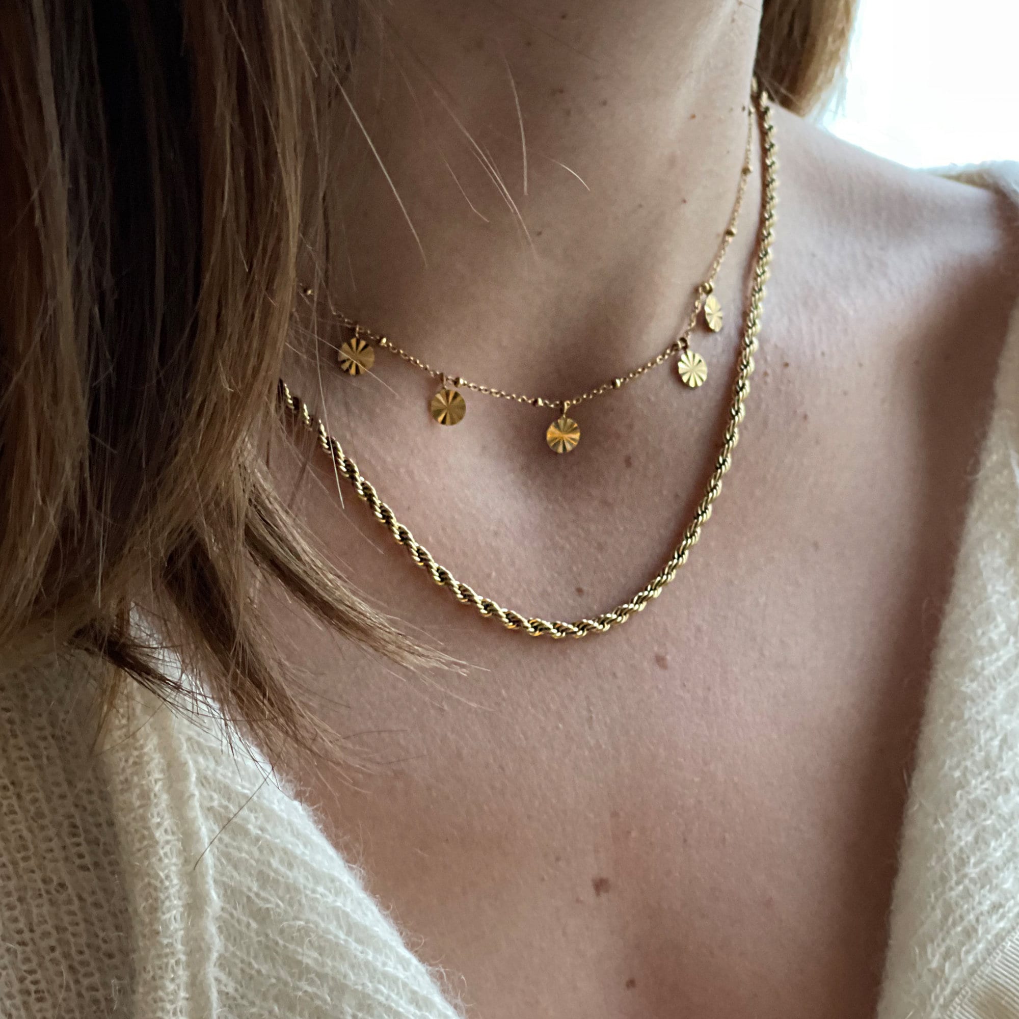 Parure De Bijoux Vintage IKITA - Collier Et Boucles D'oreilles En Bronze Doré Avec émaux Rouges - Occasion Parfait état
