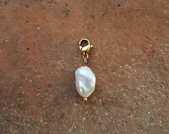 Women's jewel charm pearl of mother-of-pearl ADELAIDE stainless steel gold