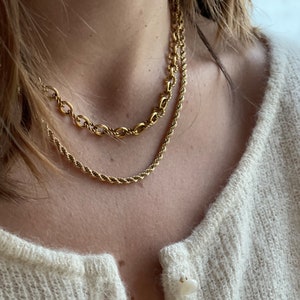 Collier femme LOUISE avec gros maillons très tendance en acier inoxydable or