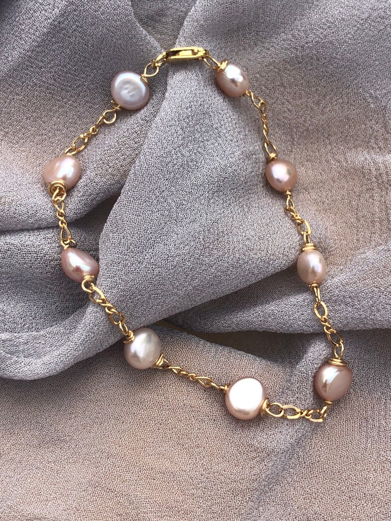 Freshwater pearl bracelet