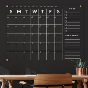 Gepersonaliseerde helder acryl droog uitwisbare kalender | Lucite wandkalender met witte tekst | Premiumkwaliteit met hardware en markering