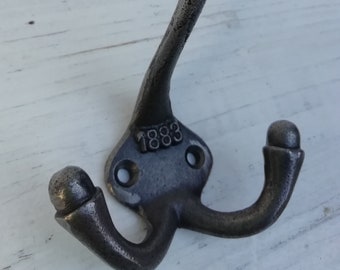 Simple triple 1883 Coat Hook - Retro Antique Finish Cast antique Iron 9cm