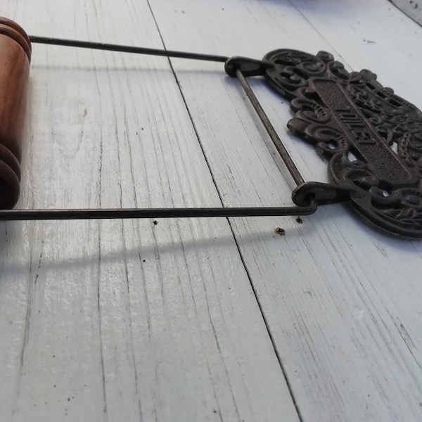 Toilet Roll Holder 'TOILET' antique Iron Wire & Wood, Rustic/Vintage Decor, Bathroom Decor, Loo Roll Holder