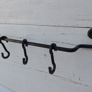 Kitchen utensils pipe rail rack wall mounted with 4 kitchen sliding hooks, pots/pans