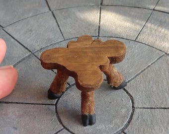 Miniature boar-leg Stool – 1:12 Dollhouse Rustic Furniture, Real Wood Slice Seat
