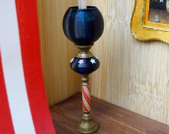 Miniature Patriotic Table Lamp – 1:12 Scale USA Style Decor