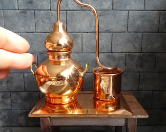 Vintage Mini Alembic Still – Alchemy Decor – Miniature Distillery – Diorama Prop – Apothecary Display – Dollhouse 1:12