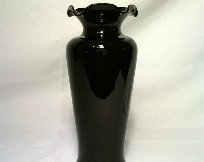 Vintage Black Glass Bud Vase Ruffled/fluted Edge by Shiah Yih