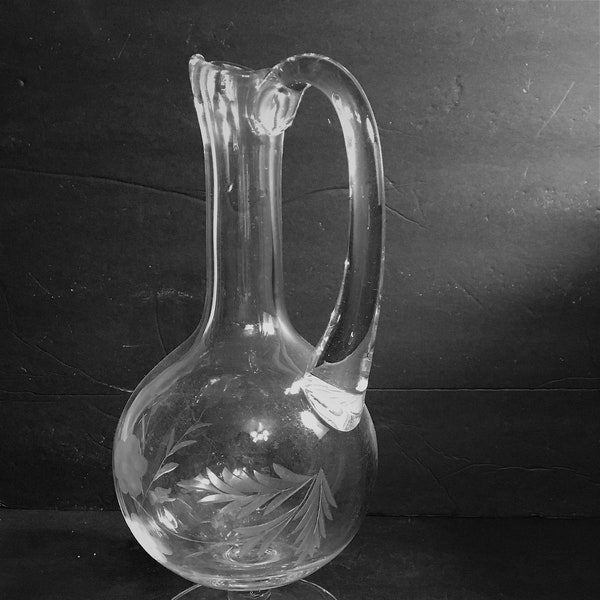 Vintage Elegant Crystal Floral Etched Footed Applied Handle Wine Decanter