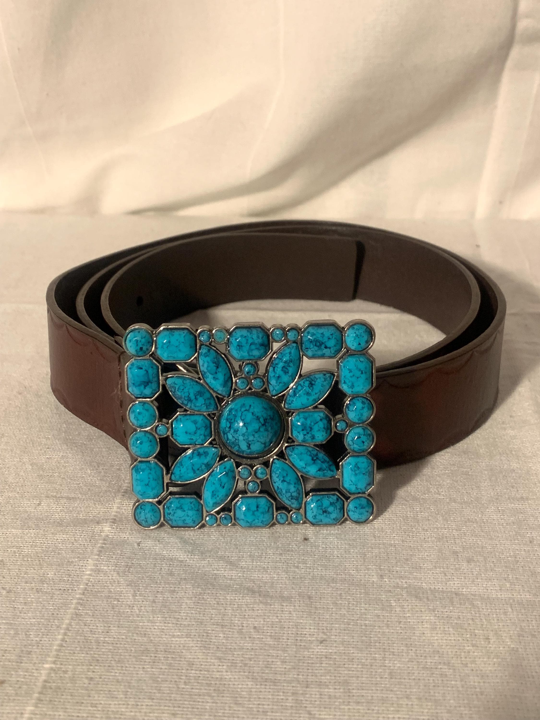 ターコイズ装飾 レザーベルト HTC ターコイズ レザー 黒ベルト 花と