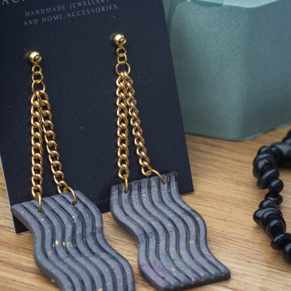 Star Fall Collection // Black and Gold Chain Drop Earrings // Handmade Jewellery // Free UK Shipping