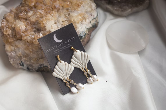 Pearlescent Scallop Earrings with cubic zirconia and Pearl beads // Handcrafted Jewellery, Free UK Shipping, Budget Bridal Jewellery