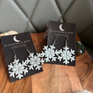 Snowflake Earrings  // Christmas earrings, winter jewellery, gift for her, stocker filling