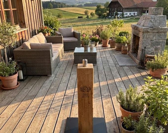 Personalized oak garden torch – handcrafted 40 cm oil torch with custom engraving – special gift for baby and family