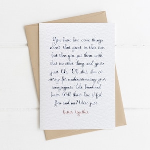 Mejor juntos tarjeta de aniversario, tarjeta de aniversario de letras de mano para una pareja, tarjeta de felicitación de aniversario divertido para los hombres